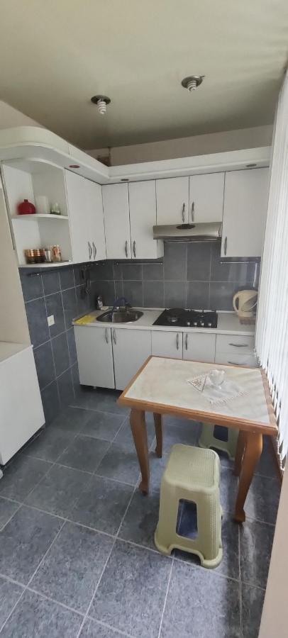 Budget One Room Apartment Баку Екстериор снимка