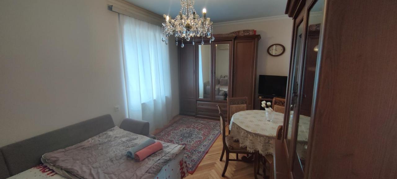 Budget One Room Apartment Баку Екстериор снимка